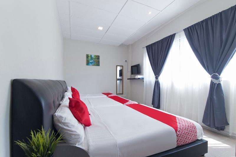 Oyo 702 D View Hotel Mersing Buitenkant foto