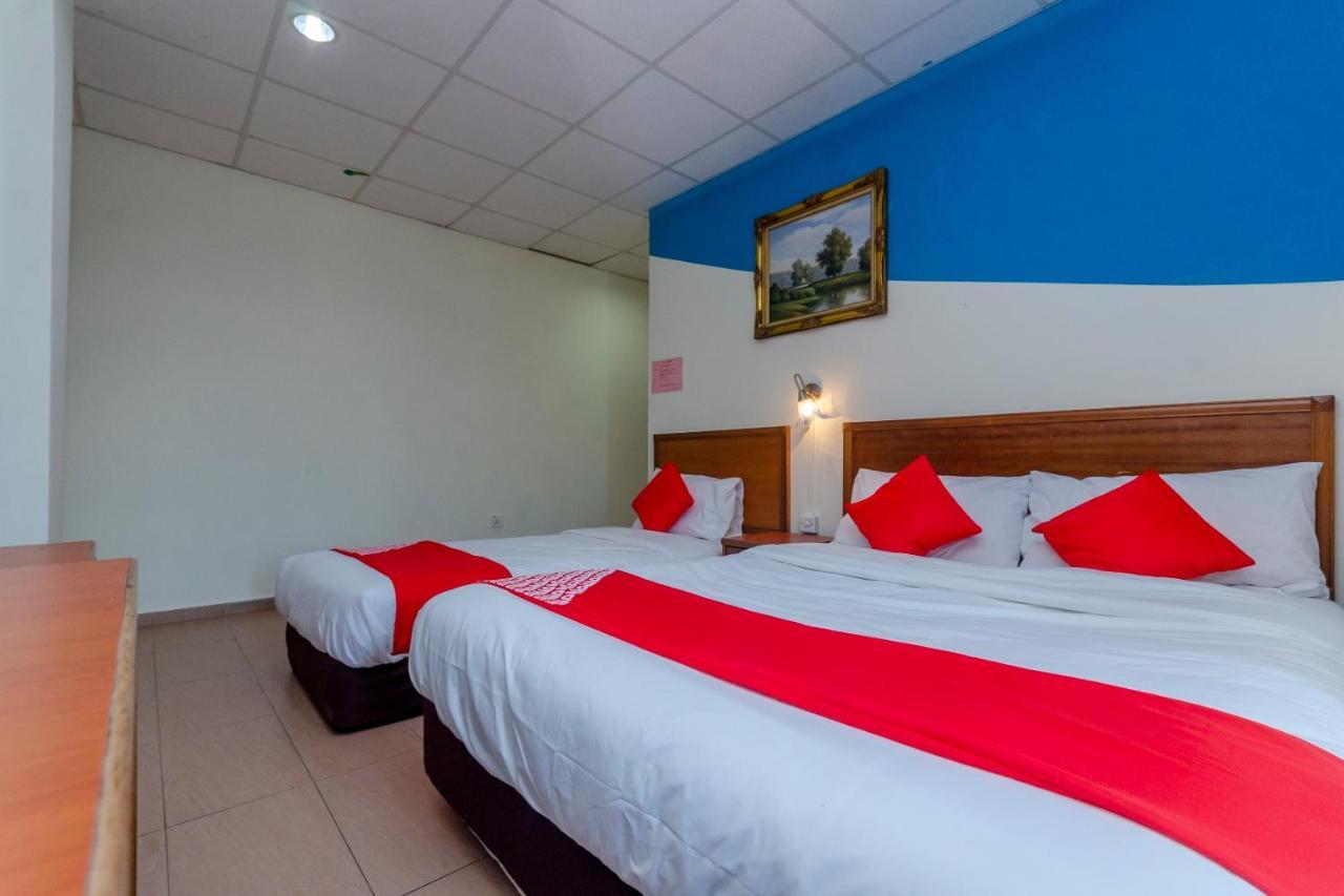 Oyo 702 D View Hotel Mersing Buitenkant foto