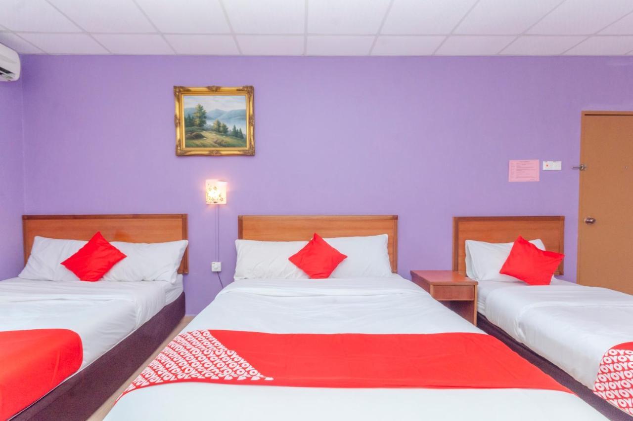 Oyo 702 D View Hotel Mersing Buitenkant foto