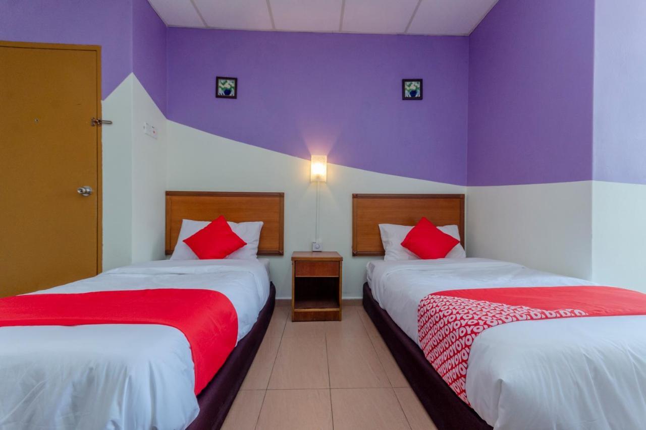 Oyo 702 D View Hotel Mersing Buitenkant foto